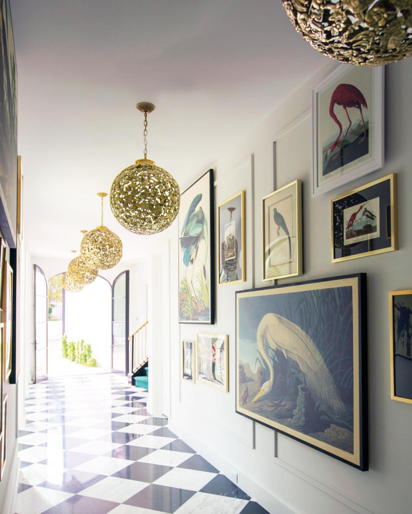 Black and white floor with crystal light