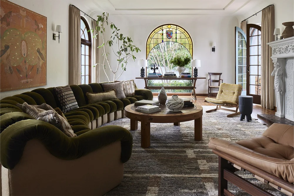 Bridge Vintage and Modern with Sculptural Decor Elements